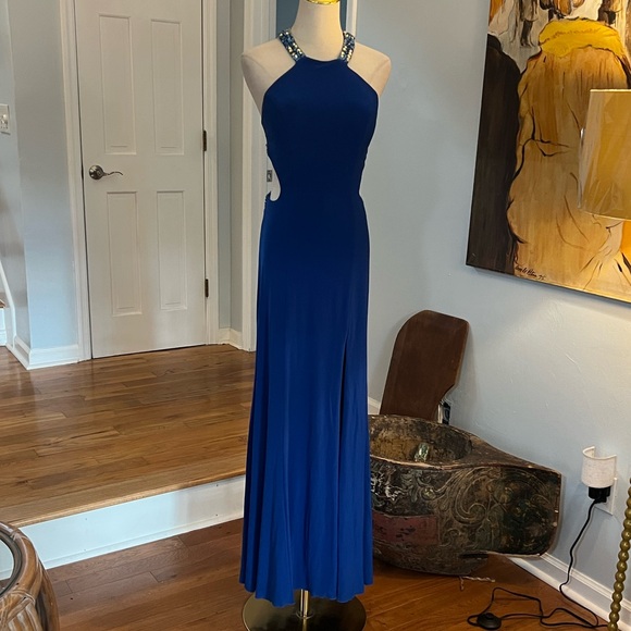 FAVIANA,Royal Blue Beaded Halter Cutout Evening Open-Back Formal Dress Size 6 - Picture 6 of 10